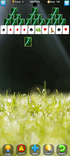 Tripeaks Solitaire IO ekran görüntüsü